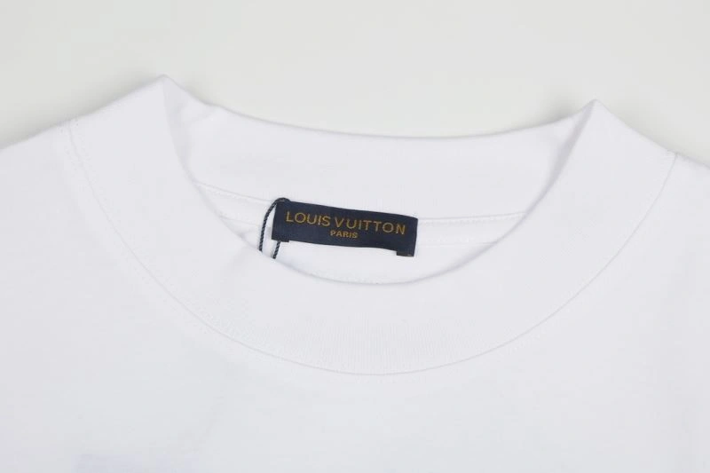 Breathable Louis Vuitton T-Shirts 138904