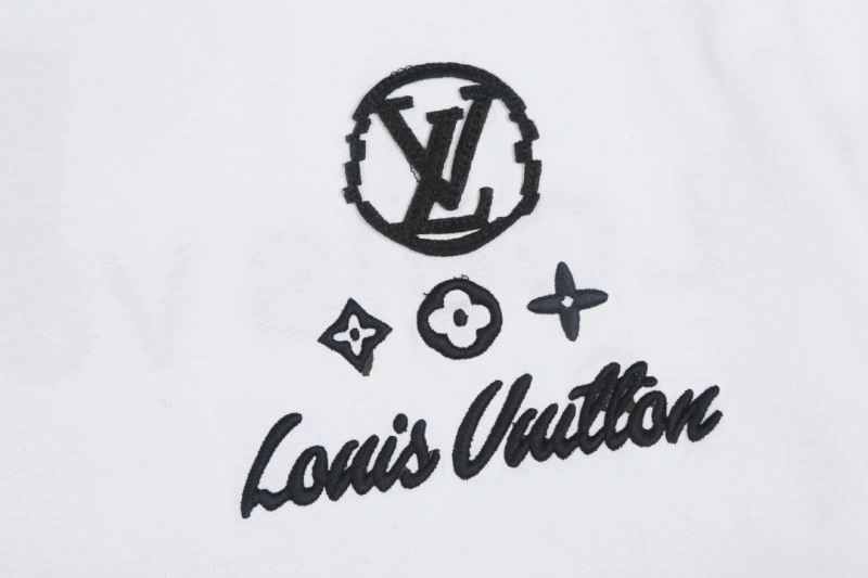 Sustainable Louis Vuitton T-Shirts 138906