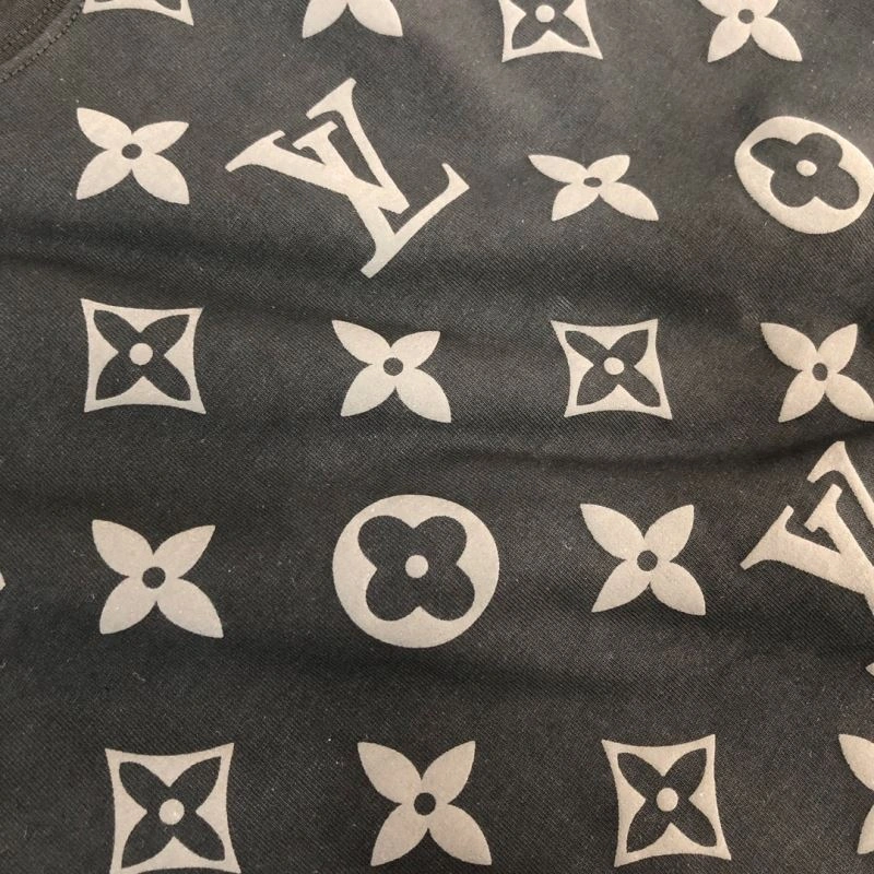 Louis Vuitton T-Shirts Sporty 138875