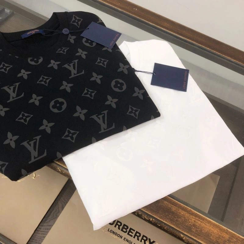 Louis Vuitton T-Shirts Snug 138891