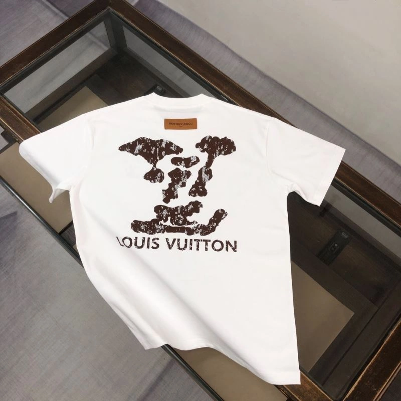Flexible Louis Vuitton T-Shirts 138886