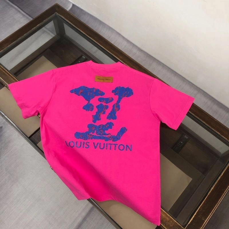 Louis Vuitton T-Shirts Chic 138883