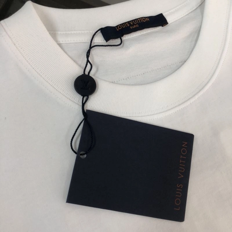 Louis Vuitton T-Shirts Functional 138896