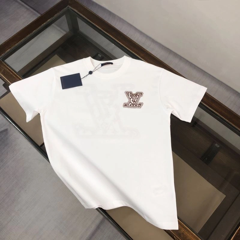Tailored Louis Vuitton T-Shirts 138884