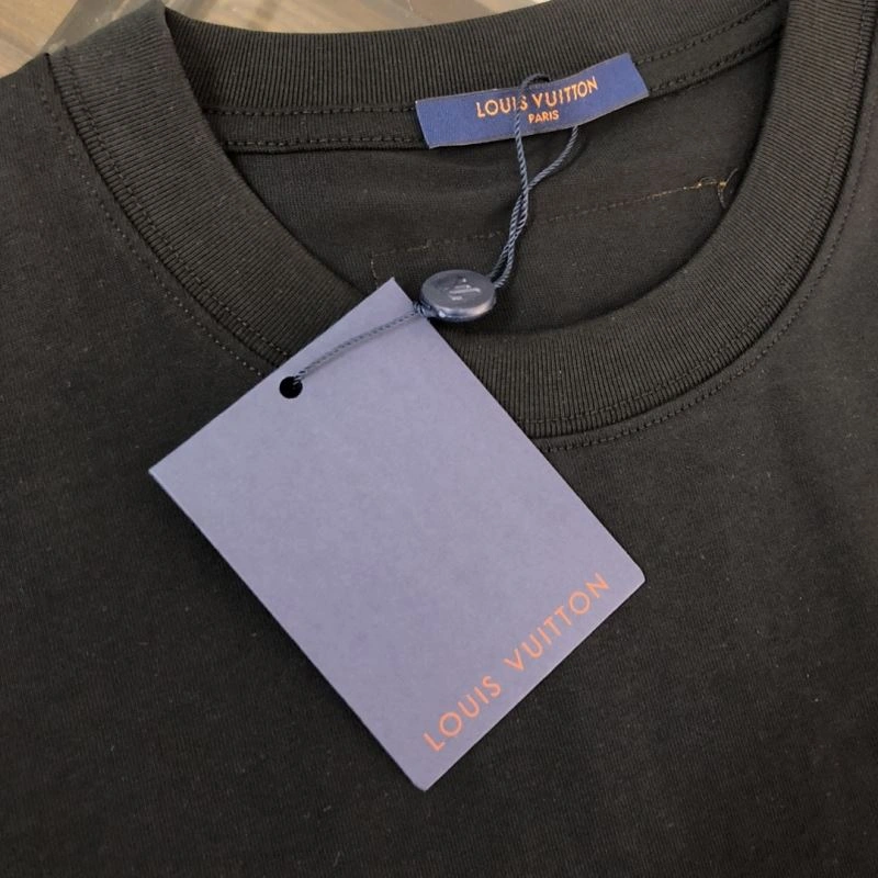 Affordable Louis Vuitton T-Shirts 138874