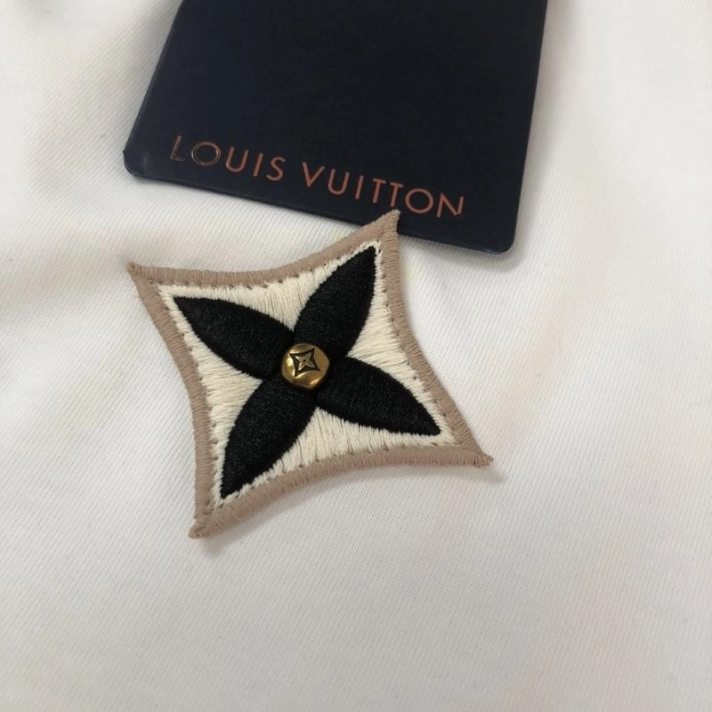 Louis Vuitton T-Shirts Stylish 138879