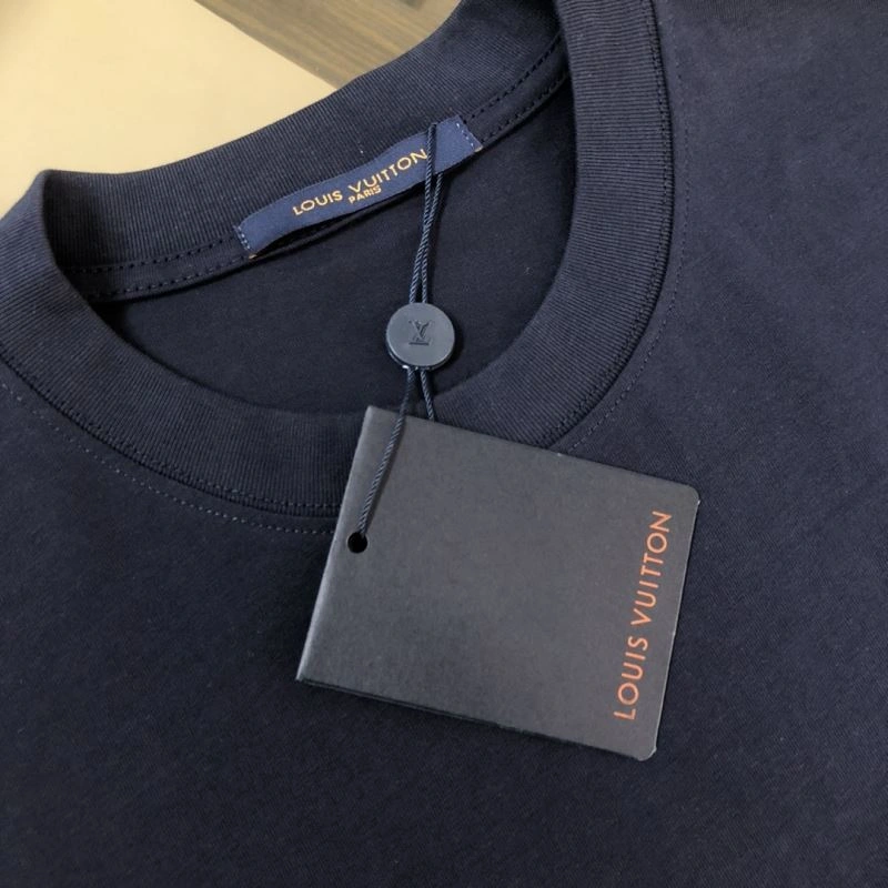 Louis Vuitton T-Shirts Minimalist 138867