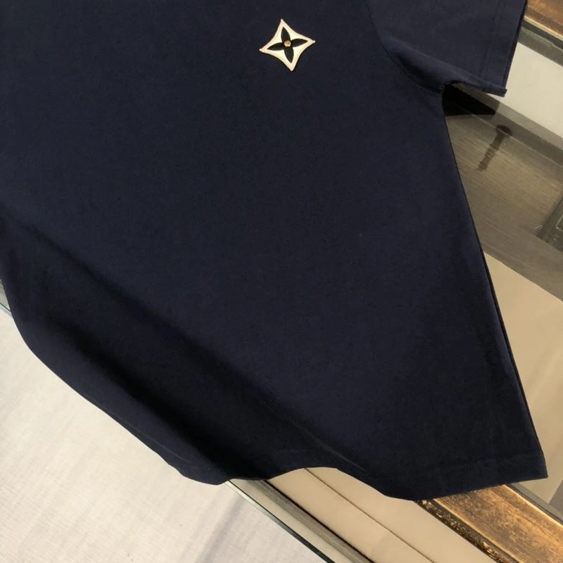 Louis Vuitton T-Shirts Minimalist 138867