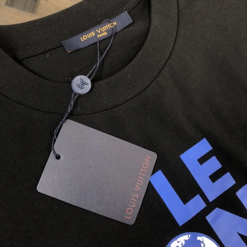 Flexible Louis Vuitton T-Shirts 138869