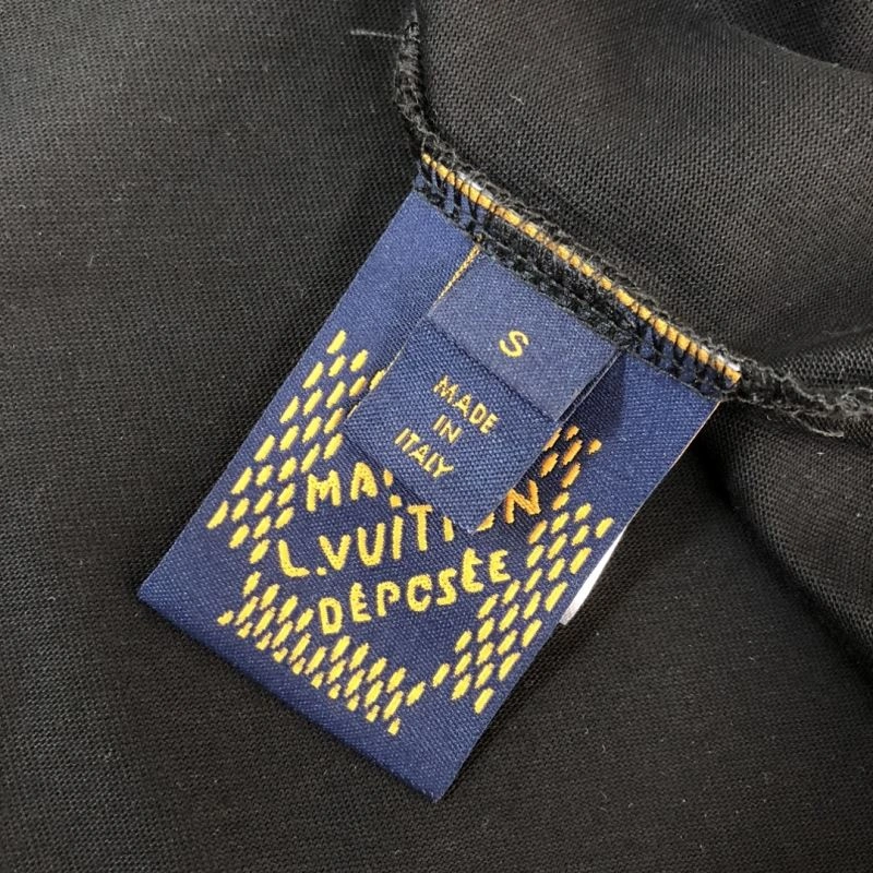Flexible Louis Vuitton T-Shirts 138869