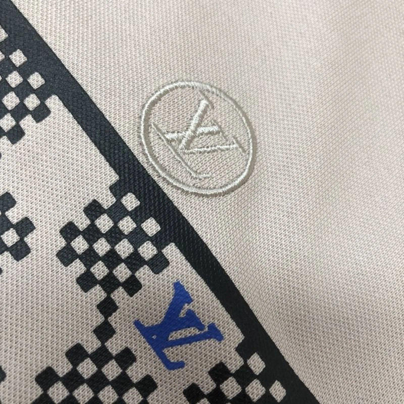 Effortless Louis Vuitton T-Shirts 138858