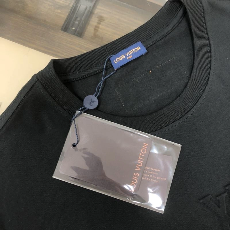SoftTouch Louis Vuitton T-Shirts 138857