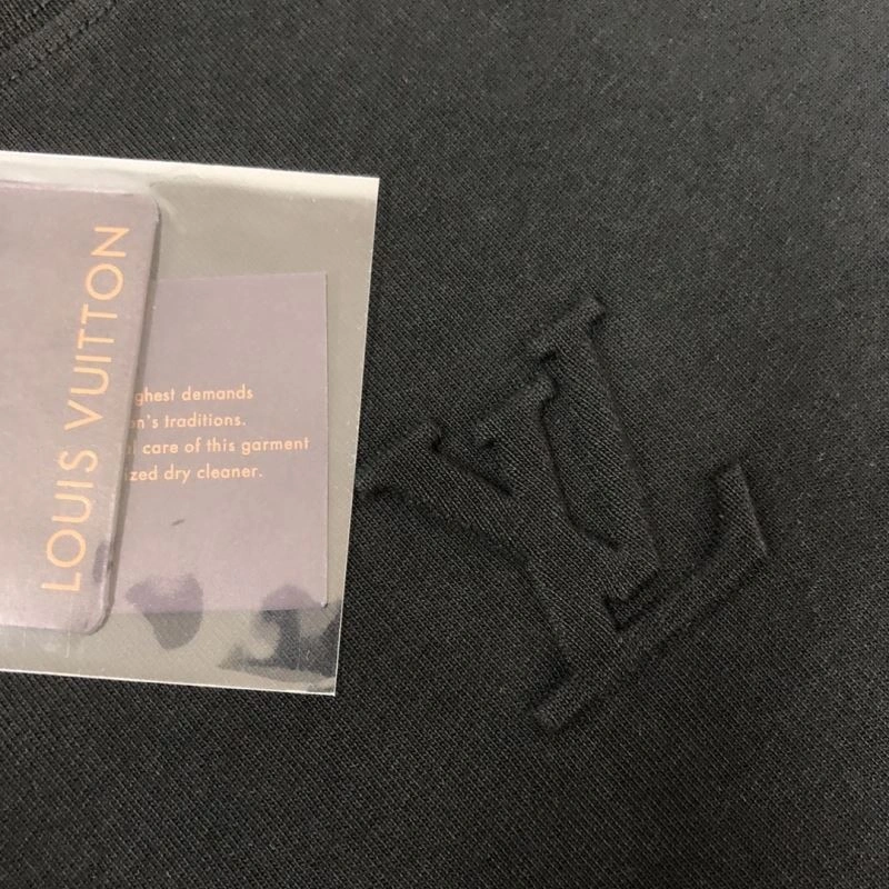 SoftTouch Louis Vuitton T-Shirts 138857