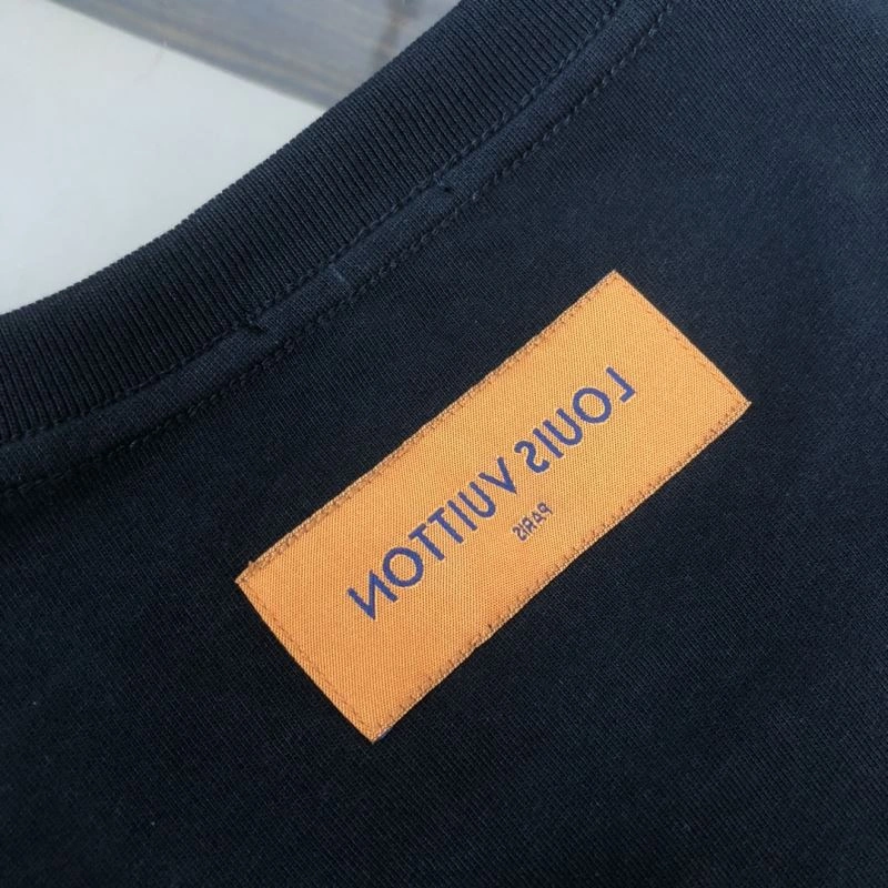 SoftTouch Louis Vuitton T-Shirts 138857