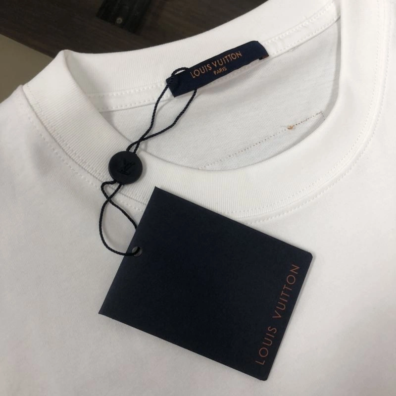 Affordable Louis Vuitton T-Shirts 138850