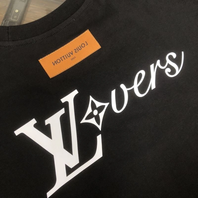WrinkleFree Louis Vuitton T-Shirts 138836