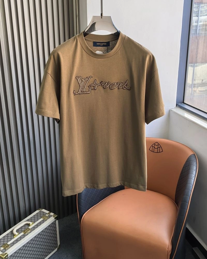Supportive Louis Vuitton T-Shirts 138828