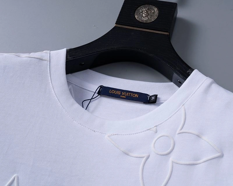 TravelReady Louis Vuitton T-Shirts 139251