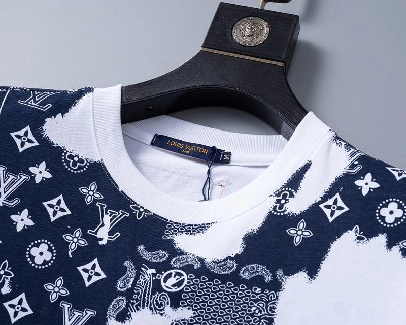 Louis Vuitton T-Shirts Snug 139253