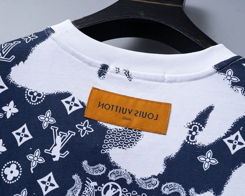 Louis Vuitton T-Shirts Snug 139253