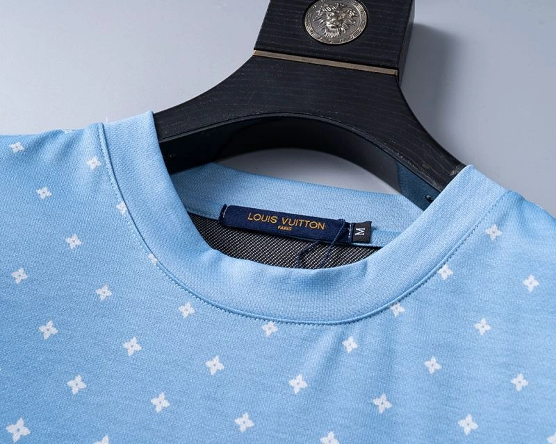 Seasonal Louis Vuitton T-Shirts 139254