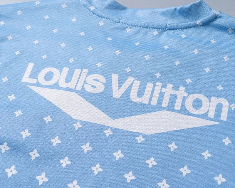 Seasonal Louis Vuitton T-Shirts 139254