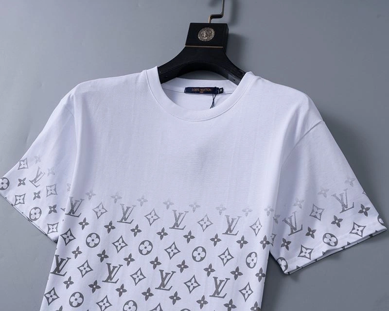 Louis Vuitton T-Shirts Fashionable 139261