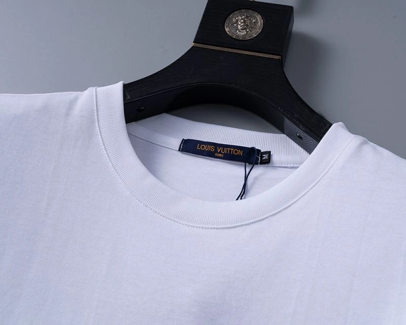 Louis Vuitton T-Shirts Fashionable 139261