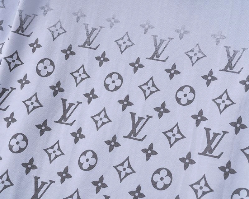 Louis Vuitton T-Shirts Fashionable 139261