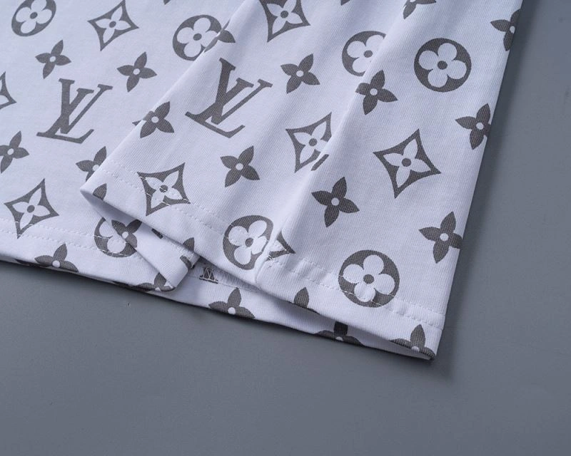 Louis Vuitton T-Shirts Fashionable 139261