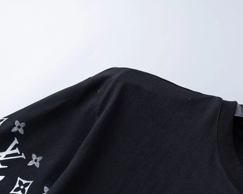 Louis Vuitton T-Shirts Fashionable 139261