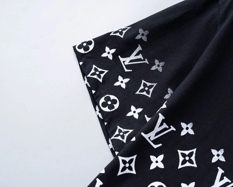 Louis Vuitton T-Shirts Fashionable 139261