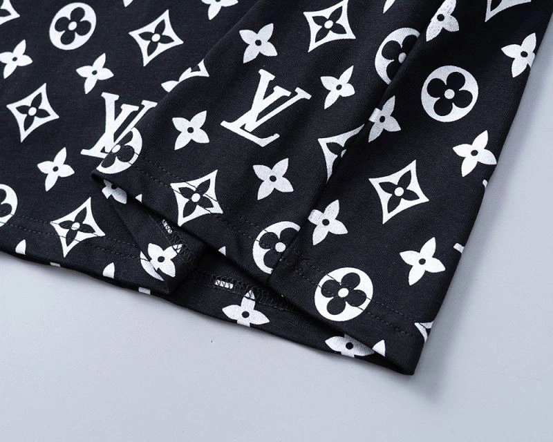 Louis Vuitton T-Shirts Fashionable 139261