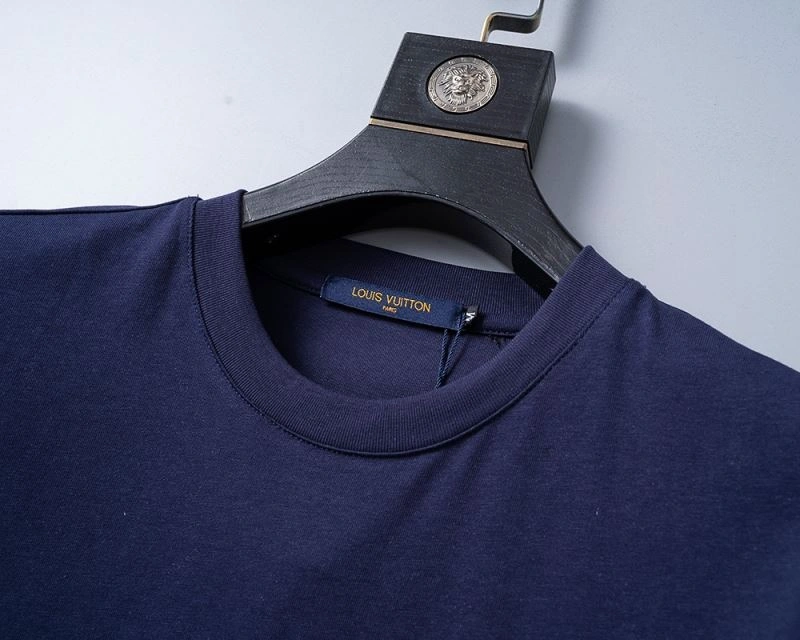Louis Vuitton T-Shirts Fashionable 139261