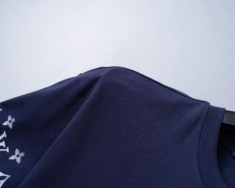 Louis Vuitton T-Shirts Fashionable 139261