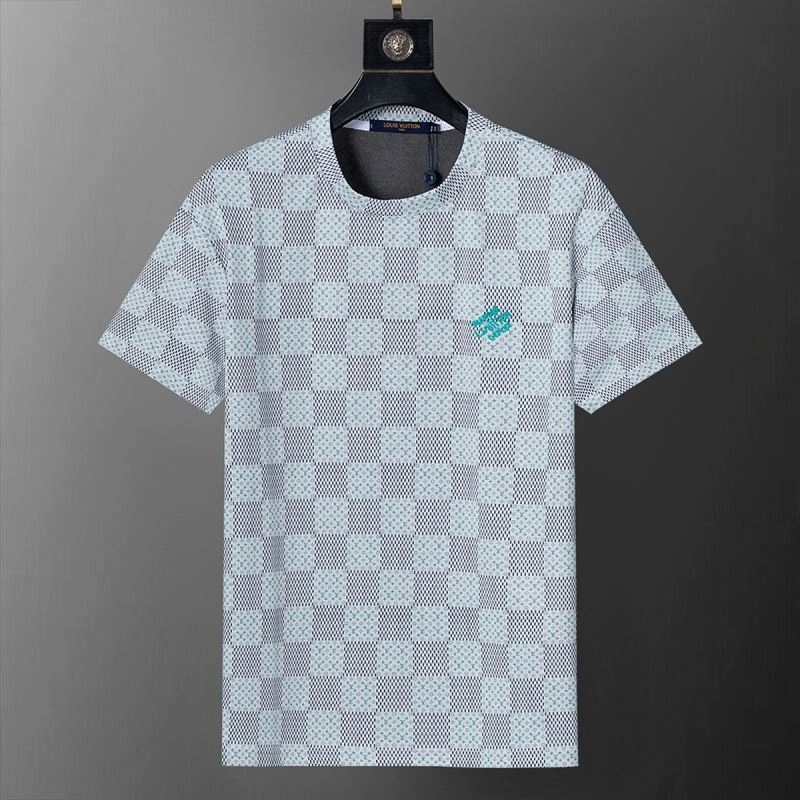 Snug Louis Vuitton T-Shirts 139245