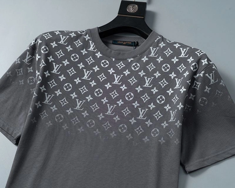 Louis Vuitton T-Shirts Affordable 139256