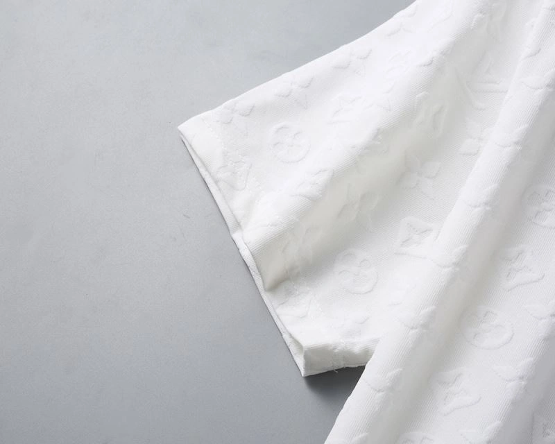 Louis Vuitton T-Shirts Breathable 130347