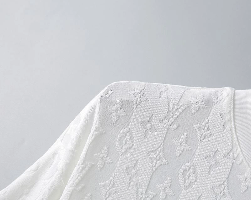 Louis Vuitton T-Shirts Chic 139239