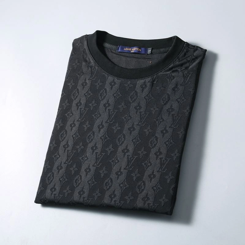 Versatile Louis Vuitton T-Shirts 139275