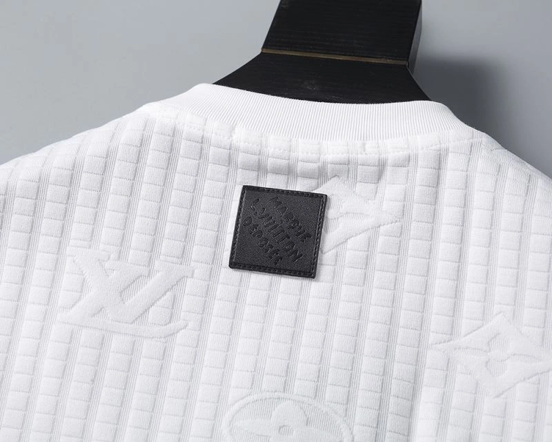 Louis Vuitton T-Shirts ZipUp 139249
