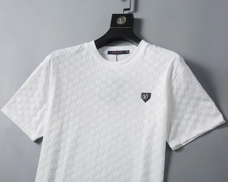 Louis Vuitton T-Shirts WeatherProof 139250