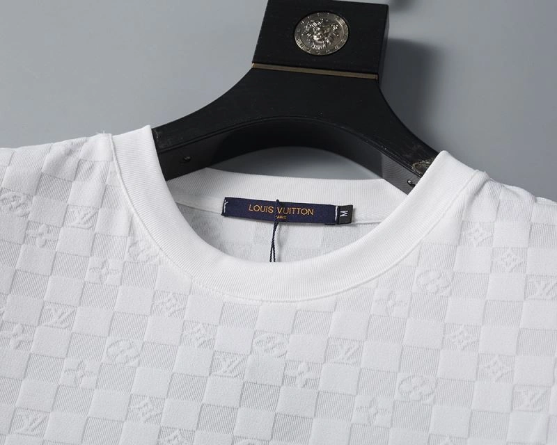 Louis Vuitton T-Shirts WeatherProof 139250