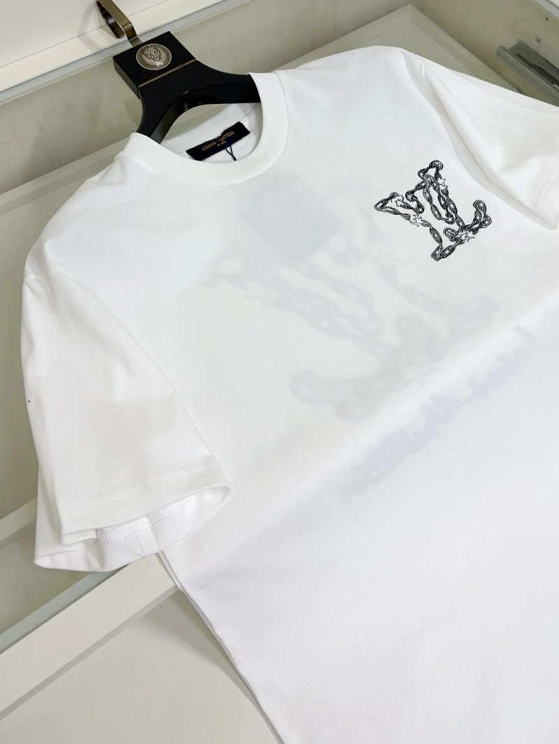 Louis Vuitton T-Shirts Lightweight 137327