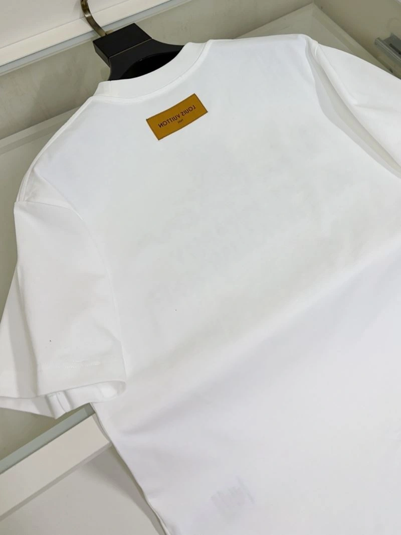 Affordable Louis Vuitton T-Shirts 137320
