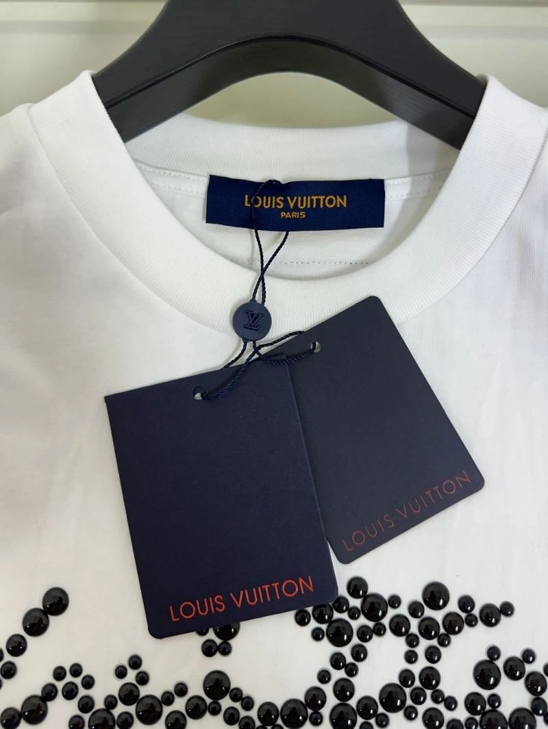 Affordable Louis Vuitton T-Shirts 137320