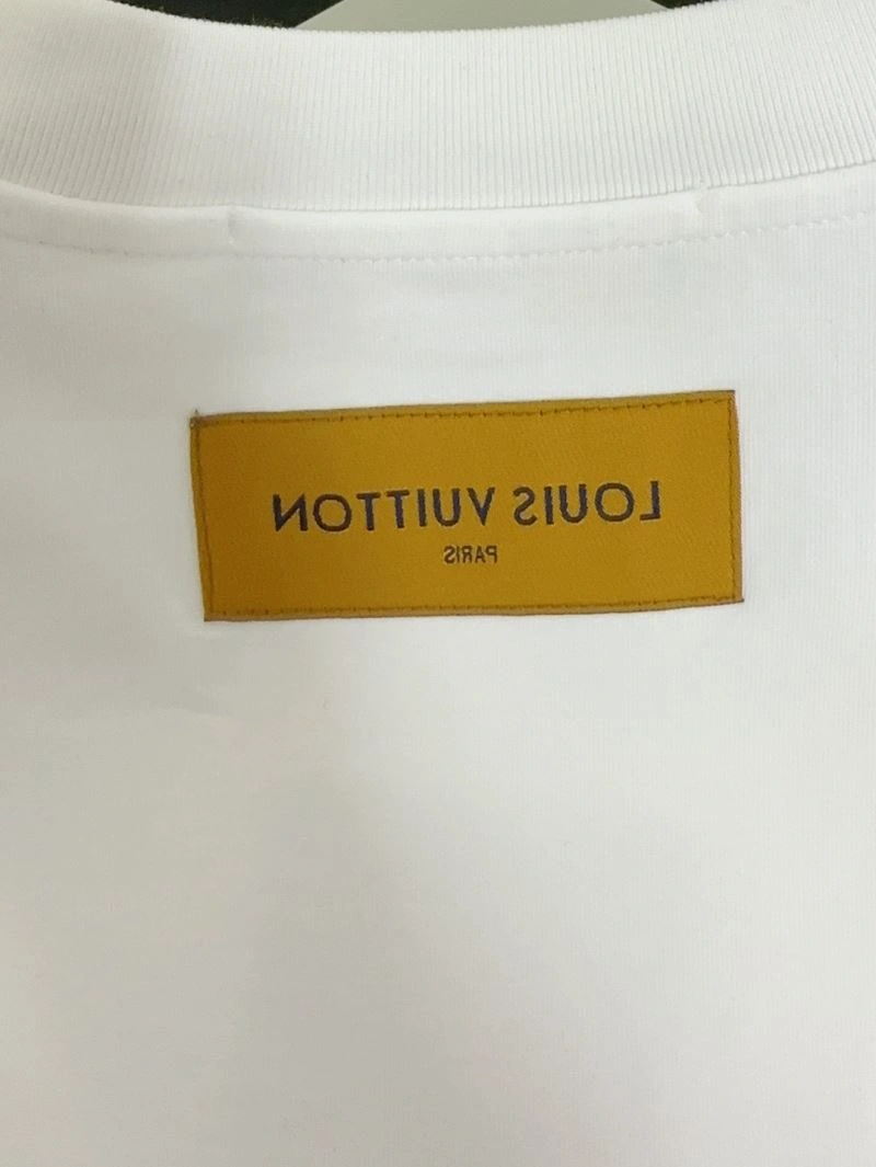 Affordable Louis Vuitton T-Shirts 137320