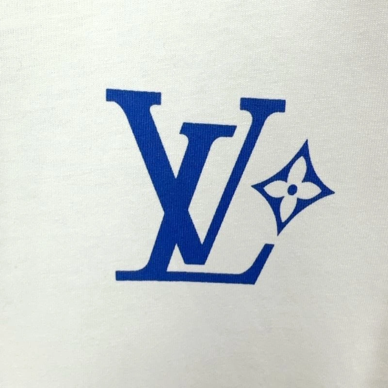 Louis Vuitton T-Shirts WeatherProof 137319