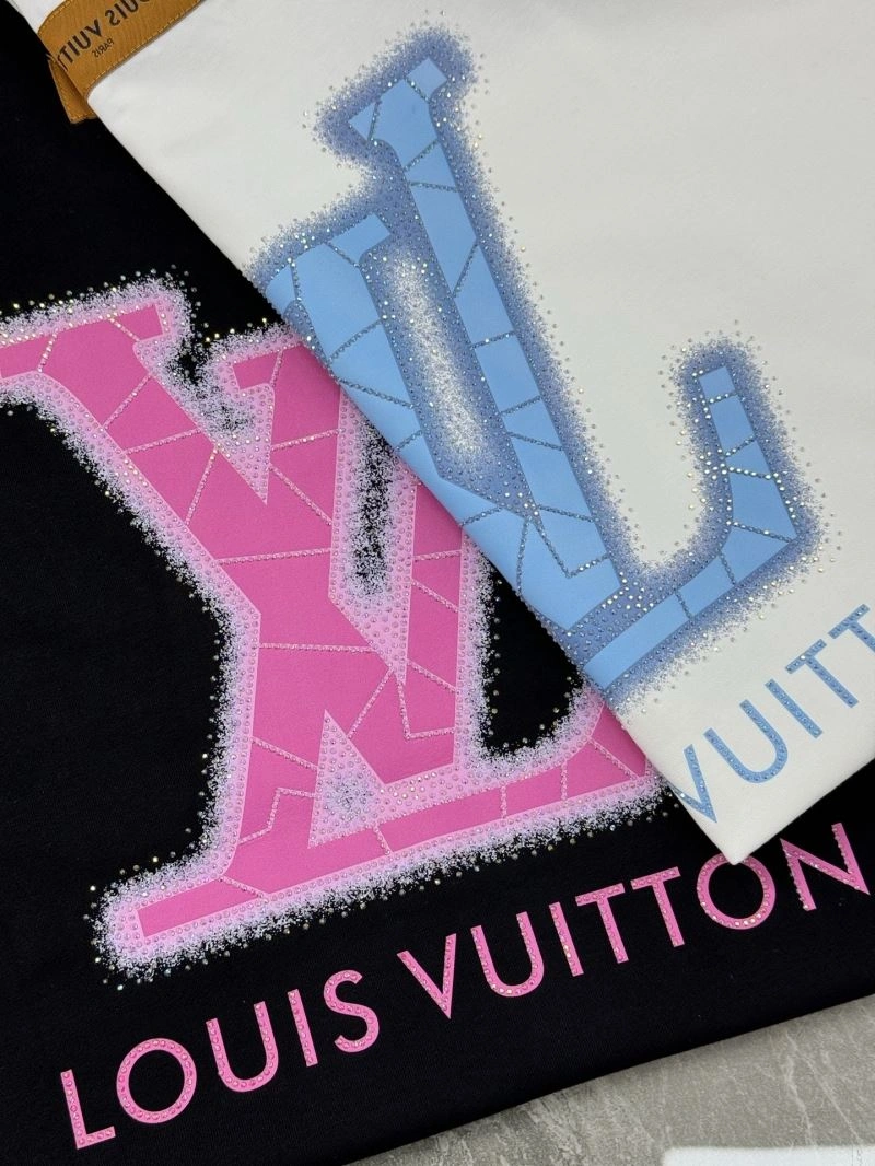 Snug Louis Vuitton T-Shirts 137317