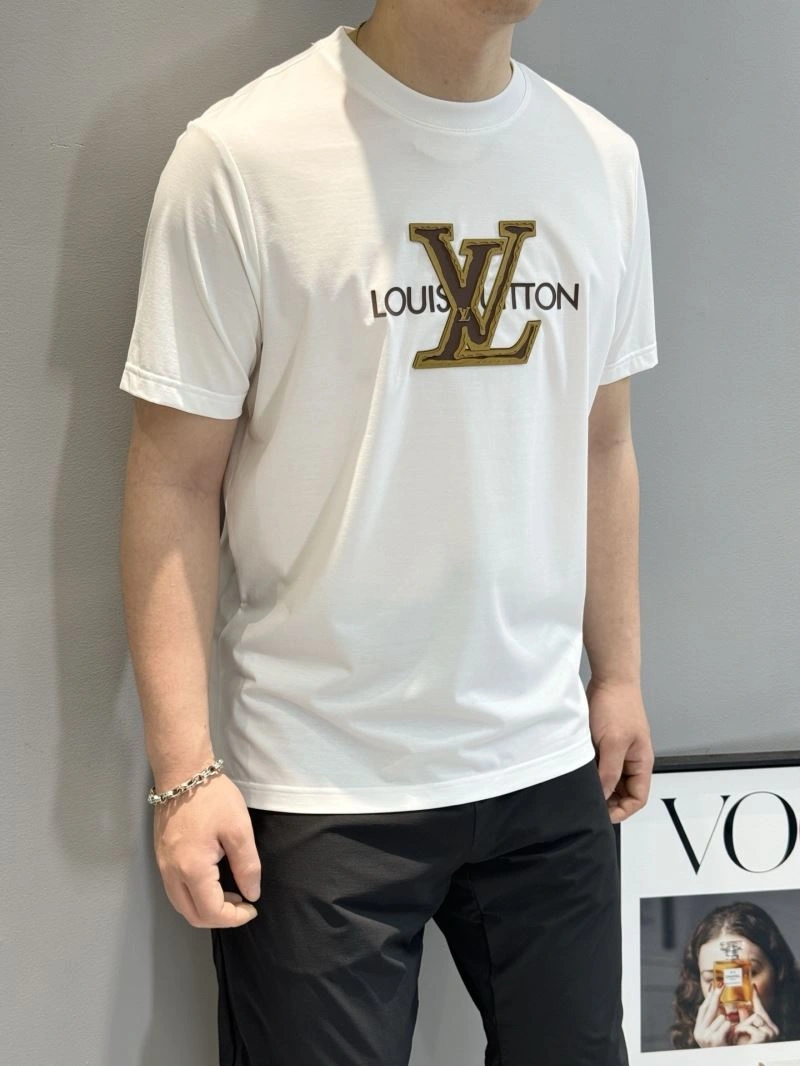 Louis Vuitton T-Shirts Popular 137312
